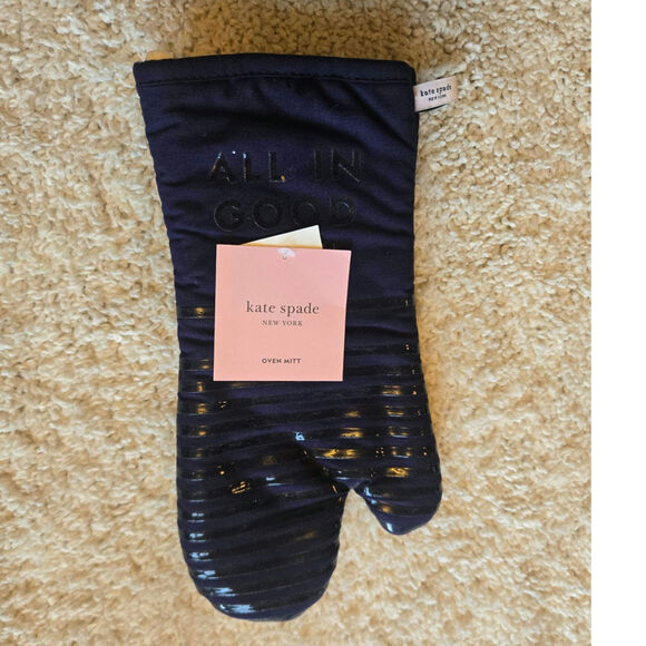 Kate Spade Navy Oven Mitt  "Aĺl In Good Taste" NWT - Picture 1 of 7